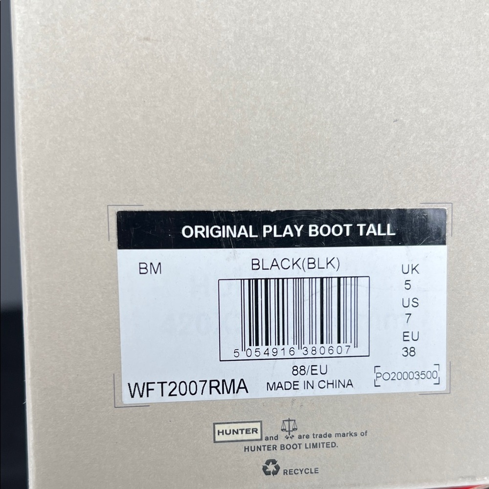 Hunter Classic Black Waterproof Boots View 3